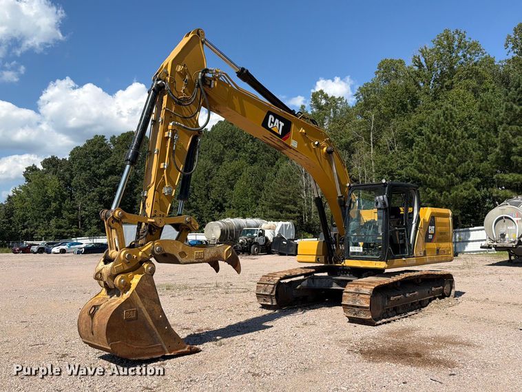 2019 Caterpillar 320 excavator - YA4705