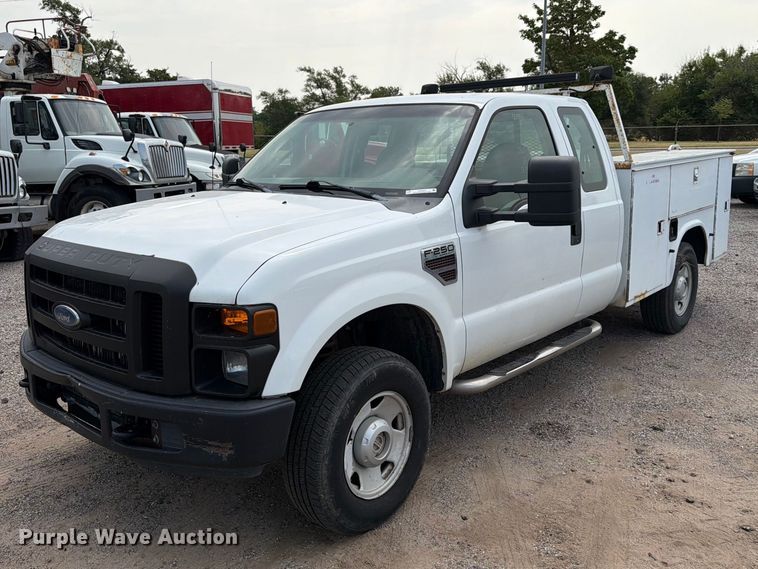 2008 Ford F250 Super Duty Ext. Cab utility bed pickup truck - EX4074