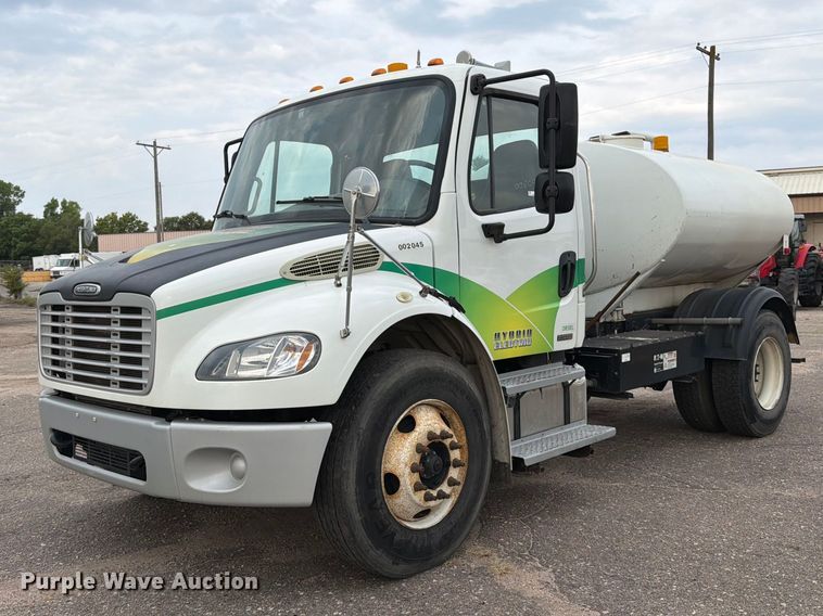 2010 Freightliner M2 Business Class Hybrid Electric water truck - EX4096