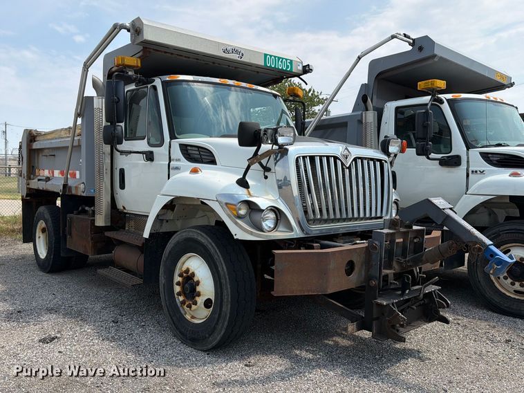 2008 International WorkStar 7400 dump truck - MZ9851