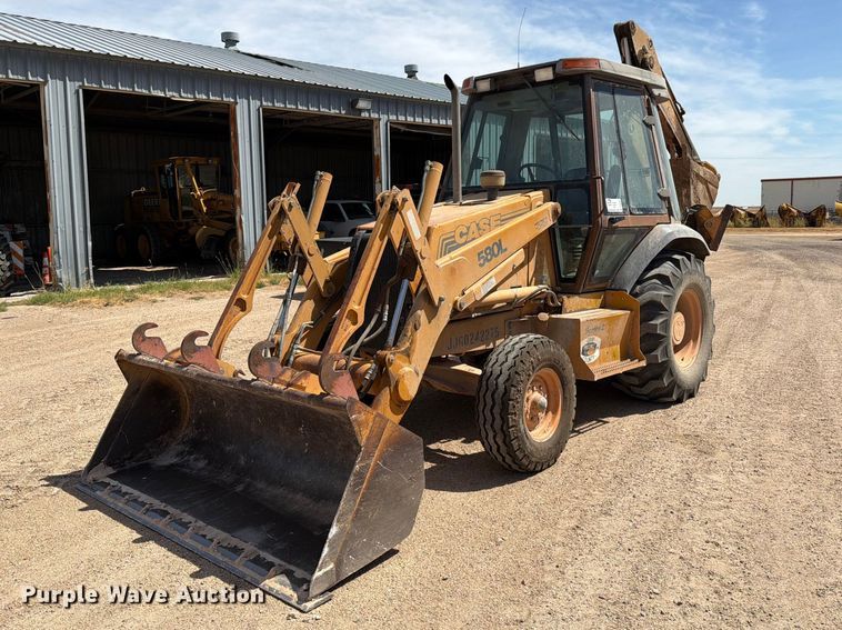 1998 Case 580L backhoe - DV8587