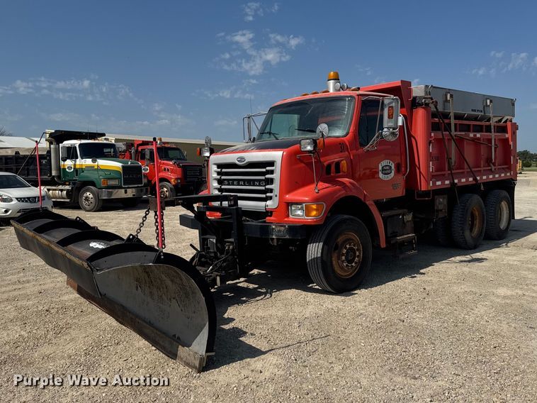 2003 Sterling L7500 Series dump truck - DY3192