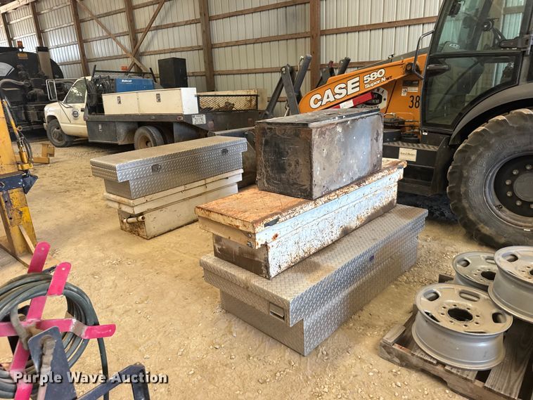 (5) toolboxes - DY3214
