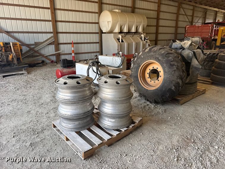 Tires and wheels - DY3218