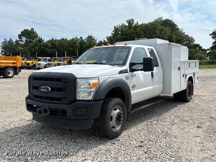 2015 Ford F550 Super Duty Ext. Cab utility / service truck - DZ4537