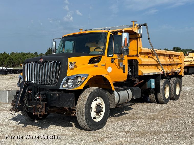 2011 International WorkStar 7500 dump truck - DZ4538