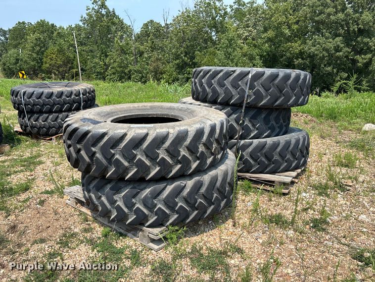 (5) Michelin XGLA2 14.00R24 tires - DZ4559