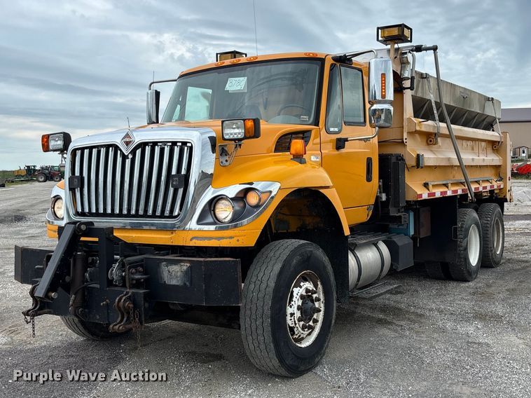 2013 International WorkStar 7500 dump truck - DZ4643