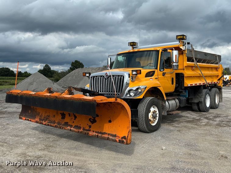 2010 International WorkStar 7500 dump truck - DZ4661