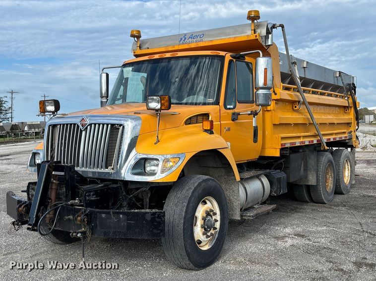 2007 International 7400 dump truck - DZ4666