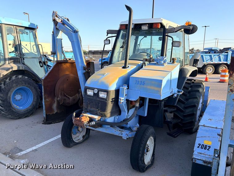 New Holland T5100 tractor - ED5477