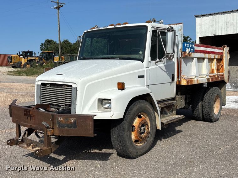 2000 Freightliner FL70 dump truck - EO4454