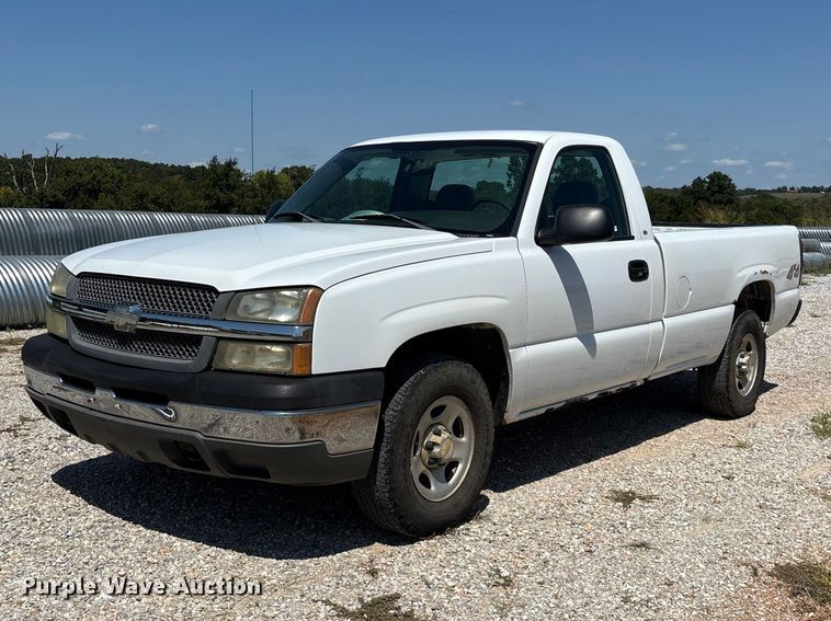 2004 Chevrolet Silverado 1500 pickup truck - EO4486