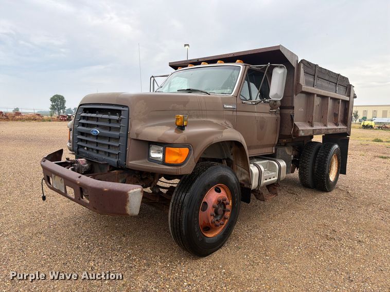 1995 Ford F800 dump truck - ER1998