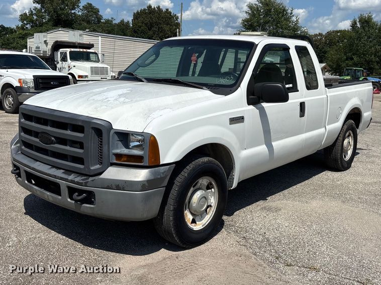 2005 Ford F250 Super Duty Ext. Cab pickup truck - ER3248