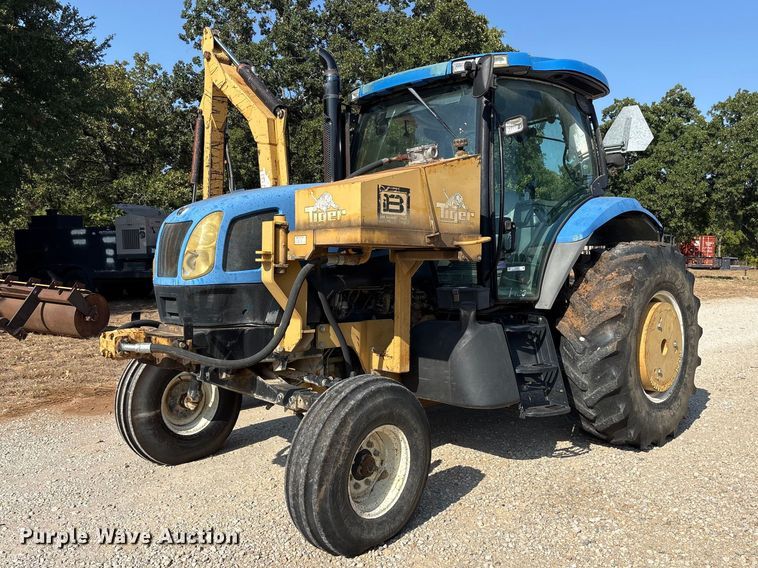 2003 New Holland TS115A tractor - ET0369