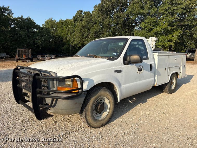 1999 Ford F250 Super Duty utility bed pickup truck - ET0370