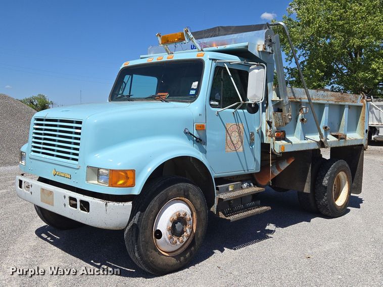 1993 International 4600 dump truck - ET5169