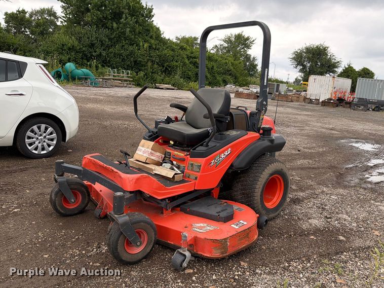 Kubota ZG332 ZTR lawn mower - EV2445