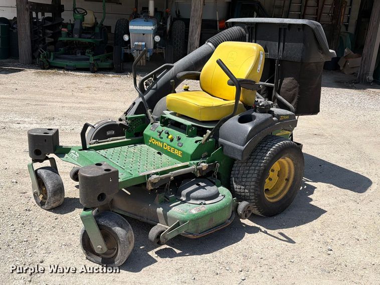 John Deere 717A Z Trak ZTR lawn mower - EV2483