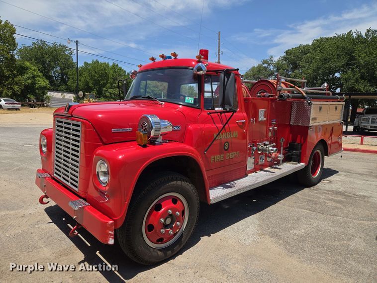 1972 International LOADSTAR1700 pumper fire truck - EW8603