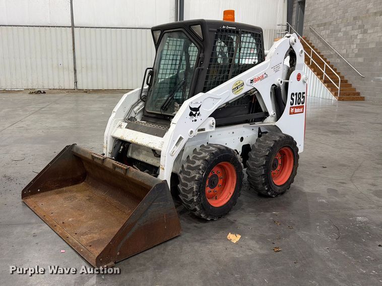 2011 Bobcat S185 skid steer loader - FC3288