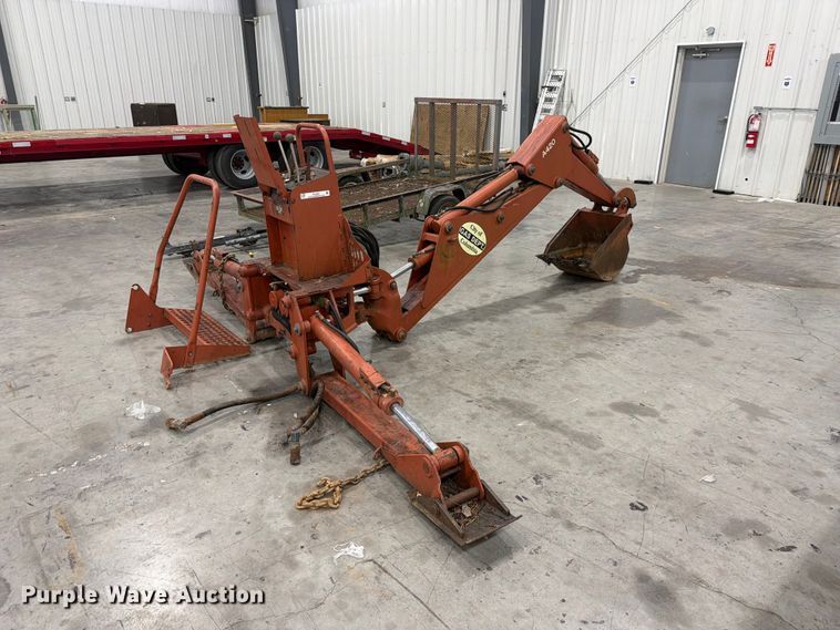 Charles Machine Works A420 backhoe attachment - FC3295