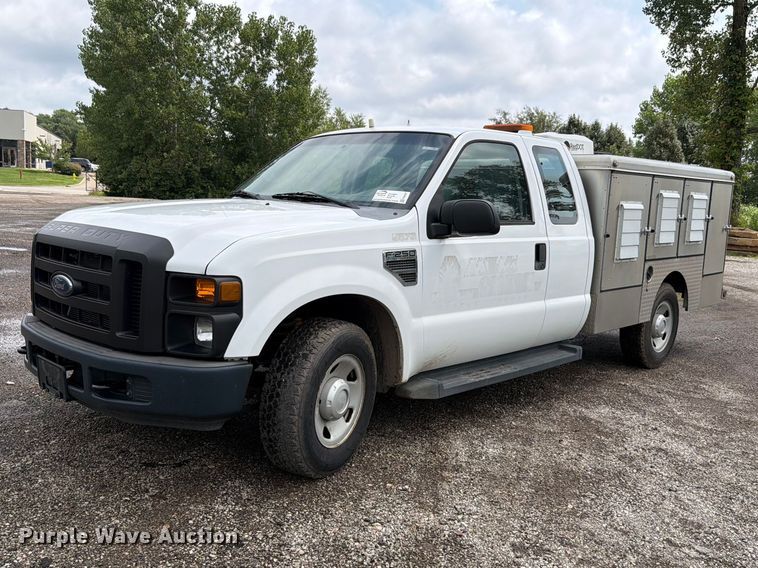 2009 Ford F250 Super Duty XL Ext. Cab animal control pickup truck - FH6257