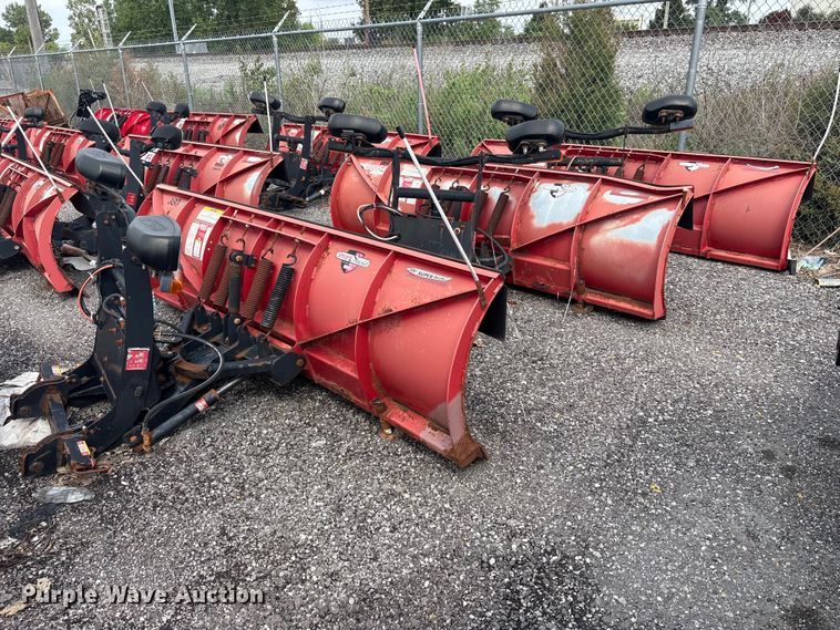 (3) Boss 9' snow plow - FK2076