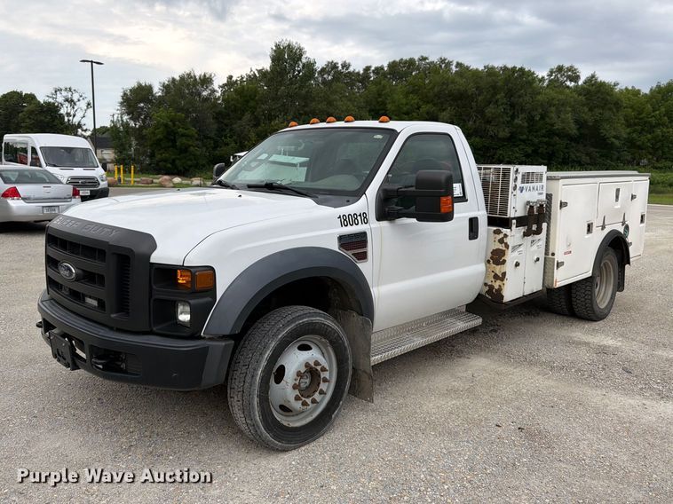 2008 Ford F550 utility / service truck - FK3353