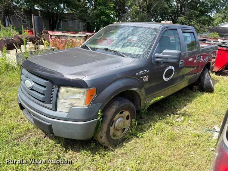 2009 Ford F-150 Crew Cab pickup truck - FK5010