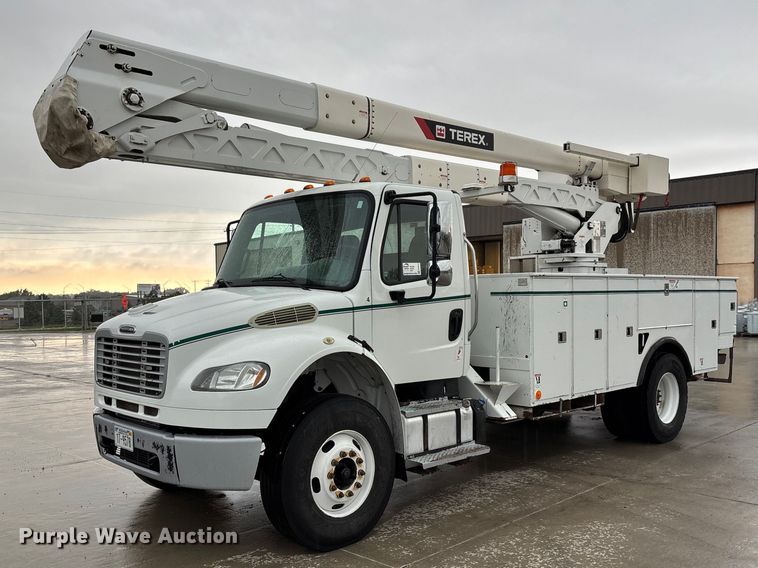 2014 Freightliner M2 bucket truck - FP3013