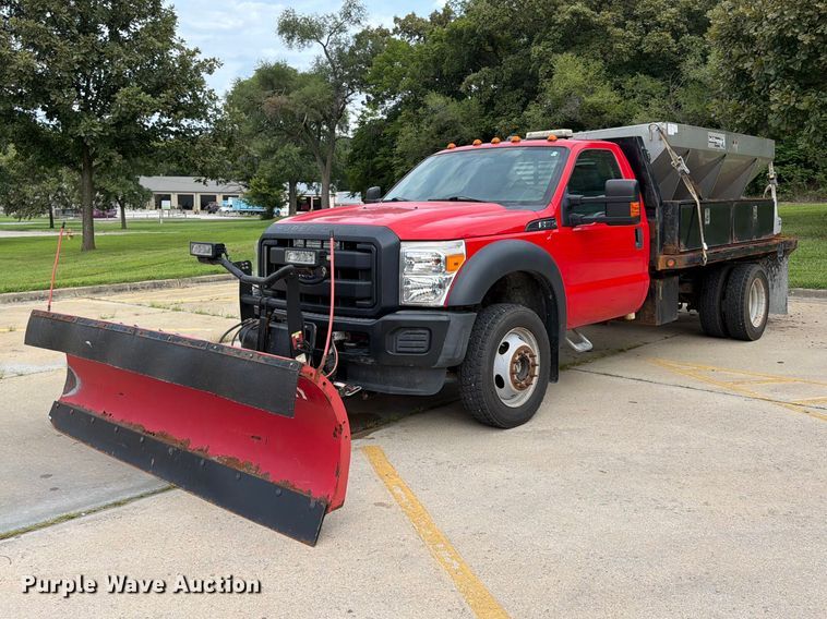 2016 Ford F550 Super Duty flatbed truck - FP4033