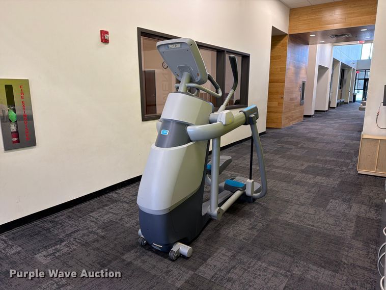 Precor AMT 835 adaptive motion trainer machine - MZ9886