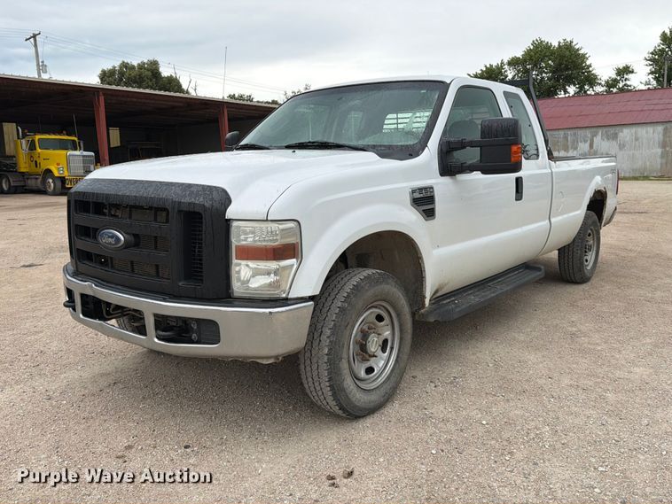 2008 Ford F250 Super Duty Ext. Cab pickup truck - MZ9989
