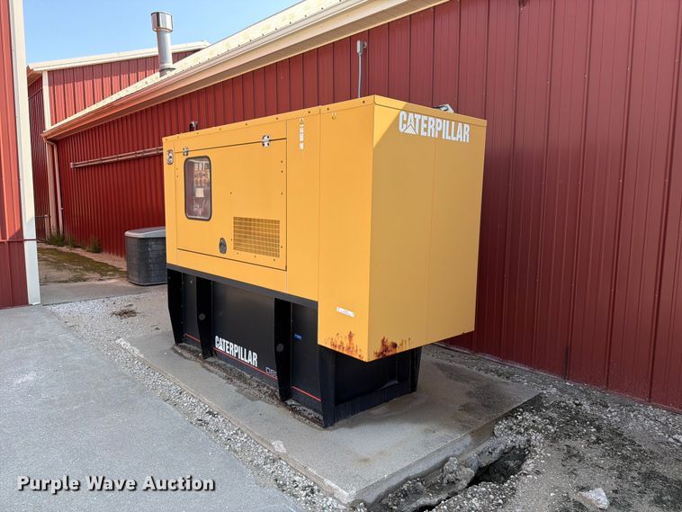 2004 Caterpillar D80P4 generator - OE9693