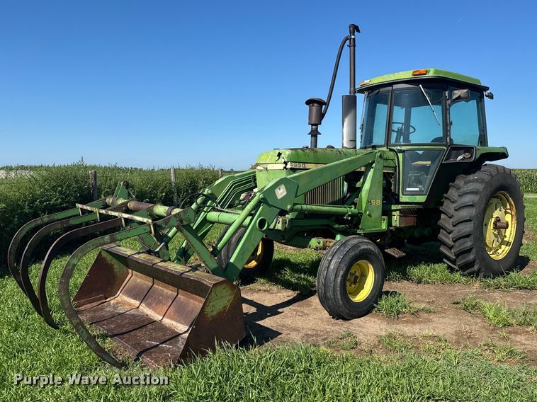 John Deere 4230 tractor - DY3223