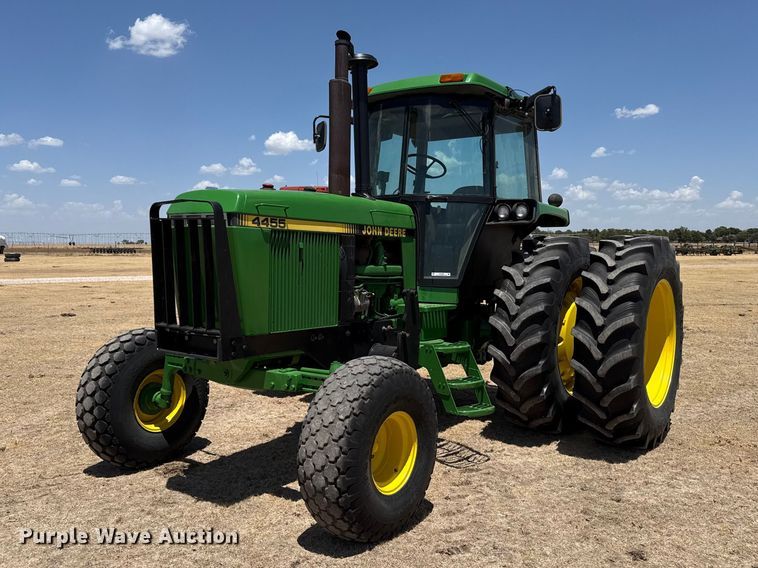 1991 John Deere 4455 tractor - EW4090