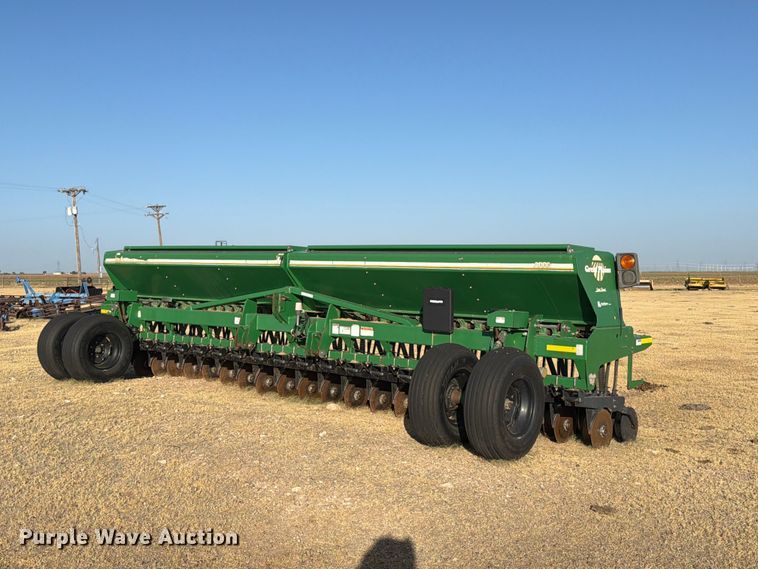 Great Plains 2000-4006 grain drill - EW4105