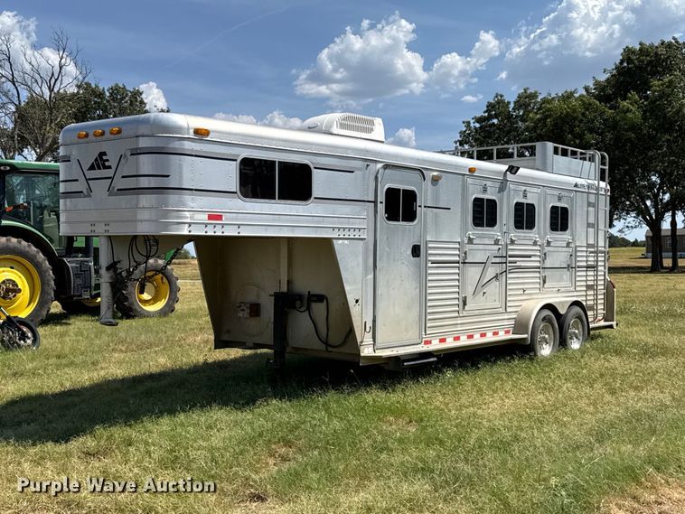 2002 Elite livestock trailer - FC4209