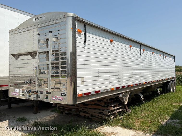 2013 Wilson Trailer Co. DWH-550 grain trailer - FK3295