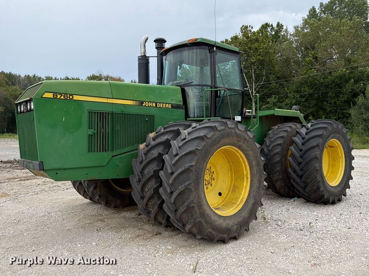 1989 John Deere 8760 4WD tractor - FP4039