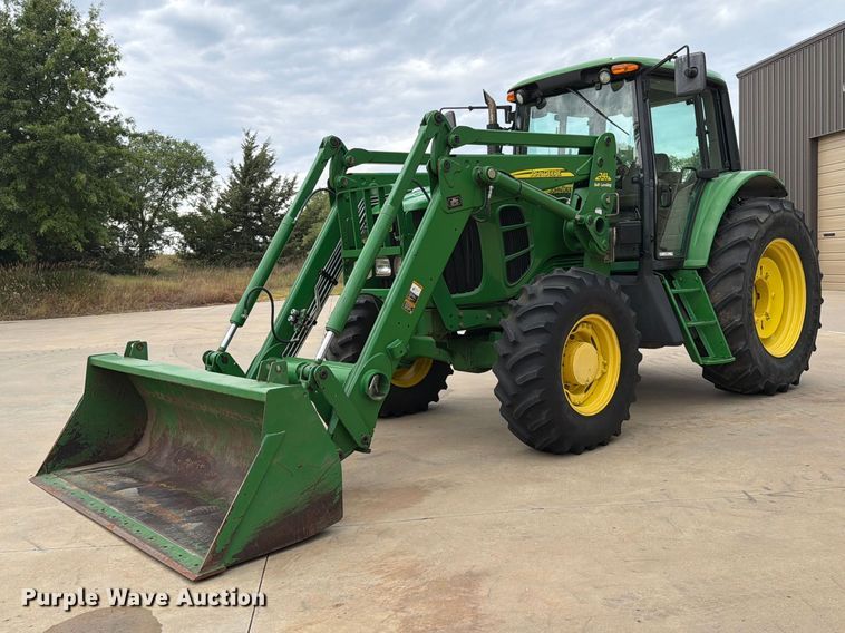 2008 John Deere 7130 MFWD tractor - MZ9931