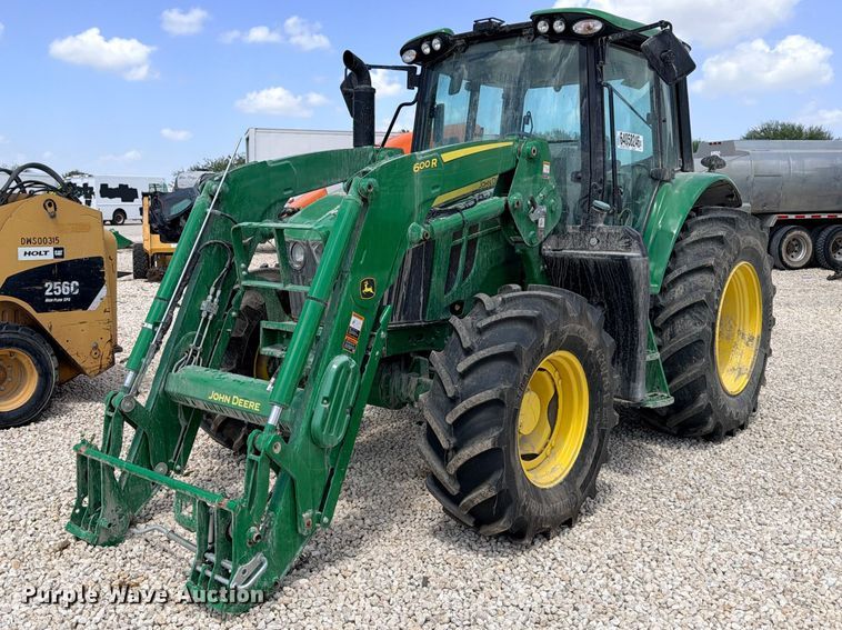 2022 John Deere 6110M MFWD tractor - YA4831