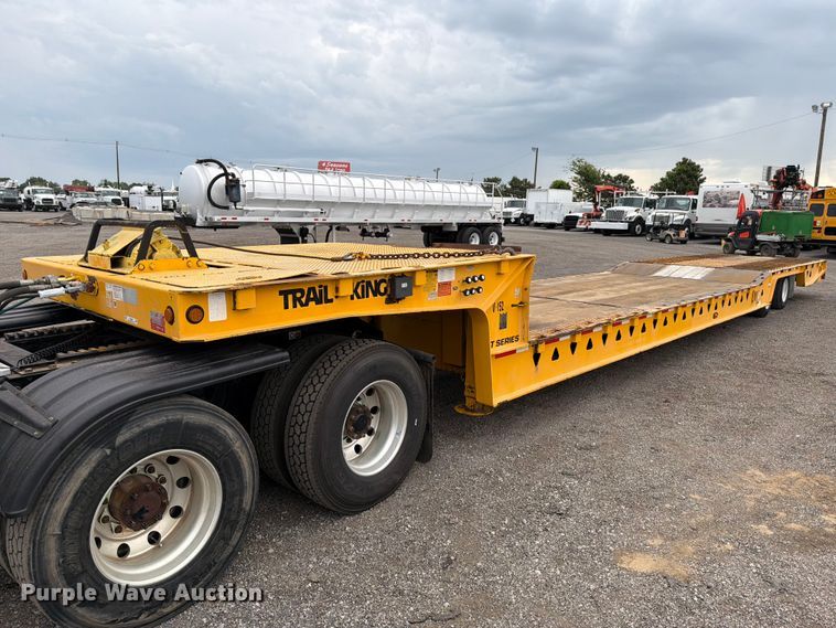 2007 Trail King TK70HT-502 drop deck hydraulic tail equipment trailer - FB5028