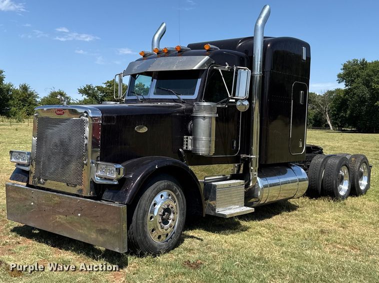2000 Peterbilt 378 semi truck - FC4203