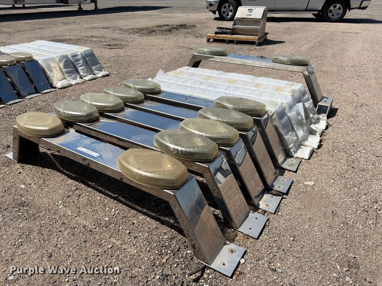 (10) light bar towers - MQ9151