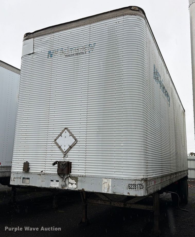 Fruehauf dry van trailer - YA1828