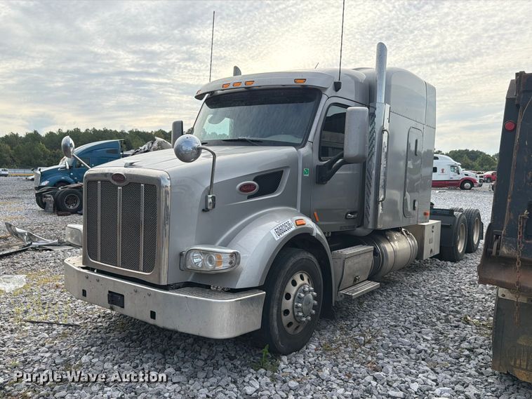 2021 Peterbilt 567 semi truck - YA4147