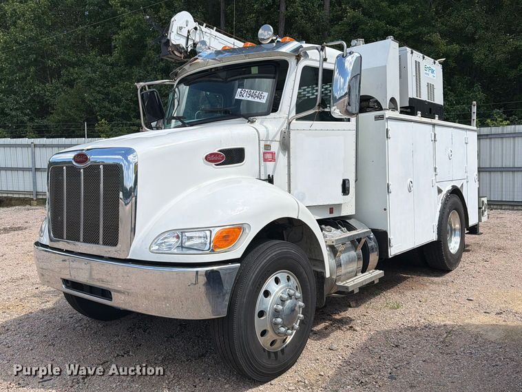 2022 Peterbilt 337 utility / service truck - YA4575